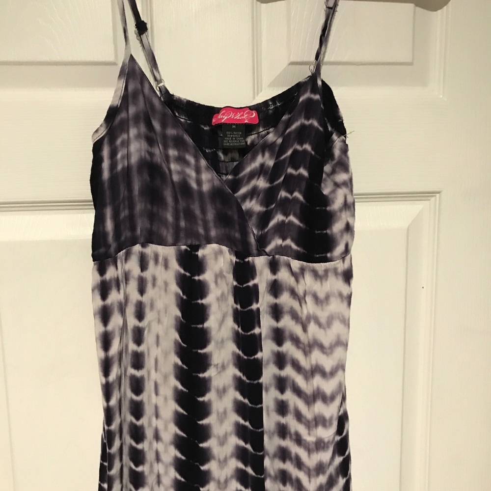 Long butter soft, purple and white dress in M